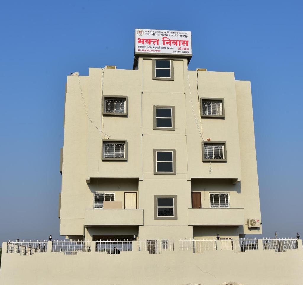 Bhakta Niwas Building